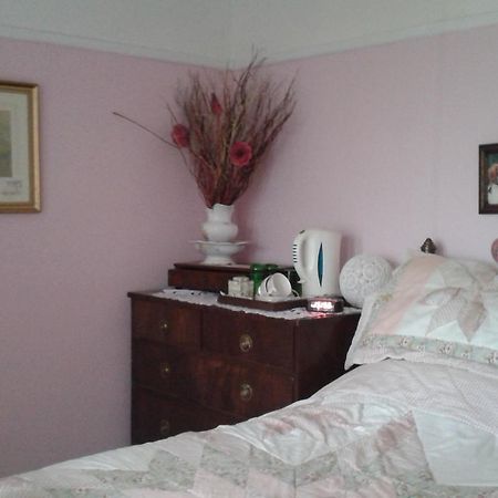Ebborways Farm Bed And Breakfast Priddy Стая снимка